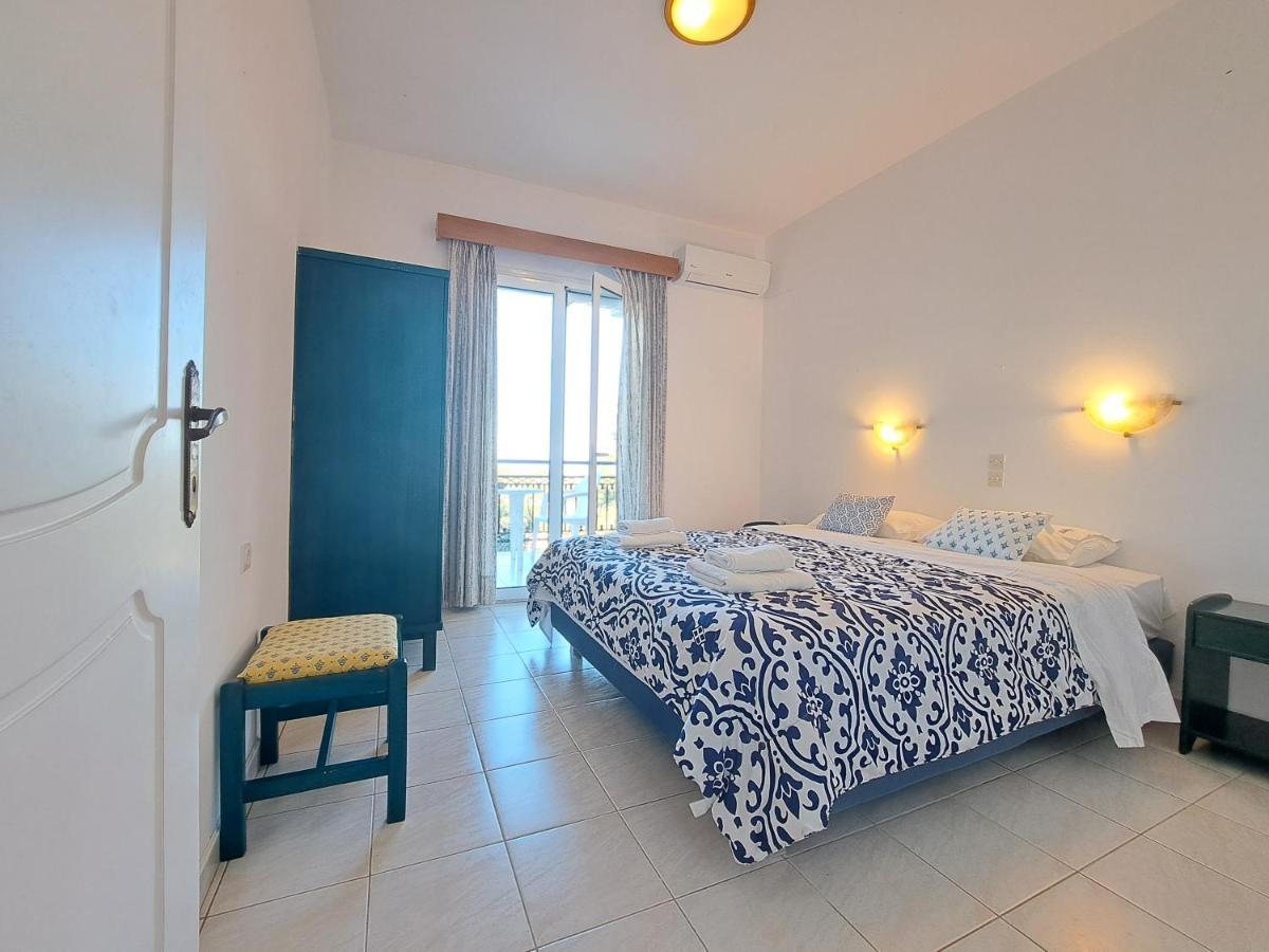 Natural Blue Green Apartment Almiros Beach Oda fotoğraf